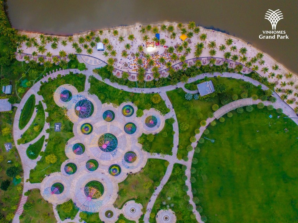 cuoc song soi dong trong lanh tai vinhomes grand park