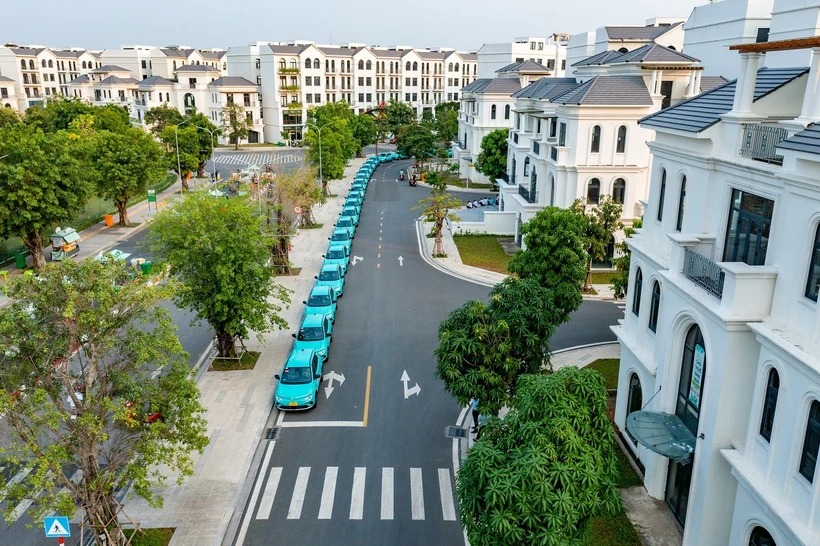 di chuyen xanh va thuan tien cua cu dan vinhomes grand park2