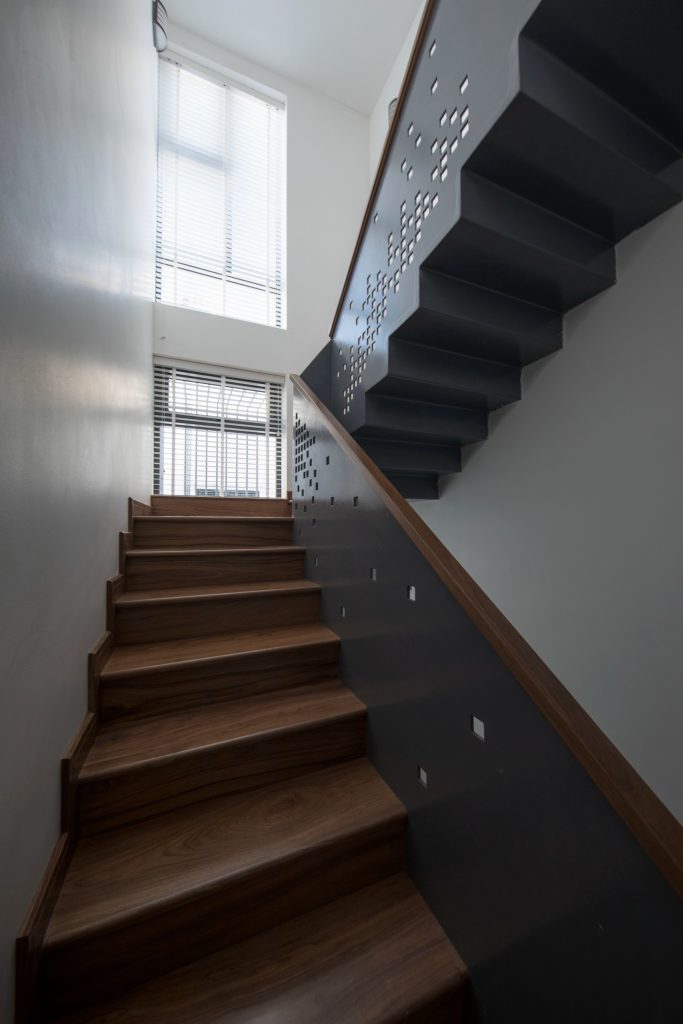 chong nong cho nha cap 4 bang 2 lop hieu qua8