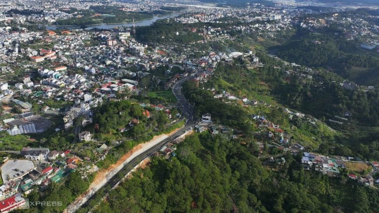 giao-dich-dat-nen-giam-20-tai-2-thanh-pho-cua-lam-dong