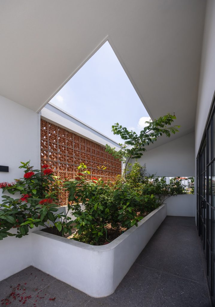 kien truc an tuong cua mat tien ngoi nha cat vat10