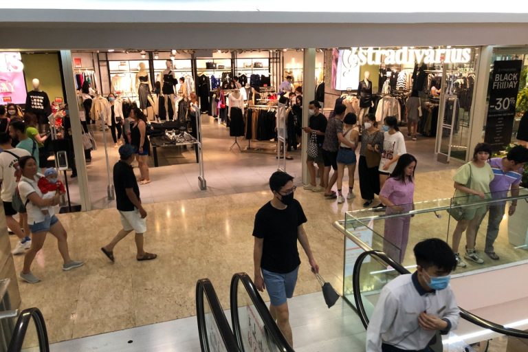 mat-bang-ban-le-trung-tam-tp-hcm-co-gia-thue-ngay-cang-cao