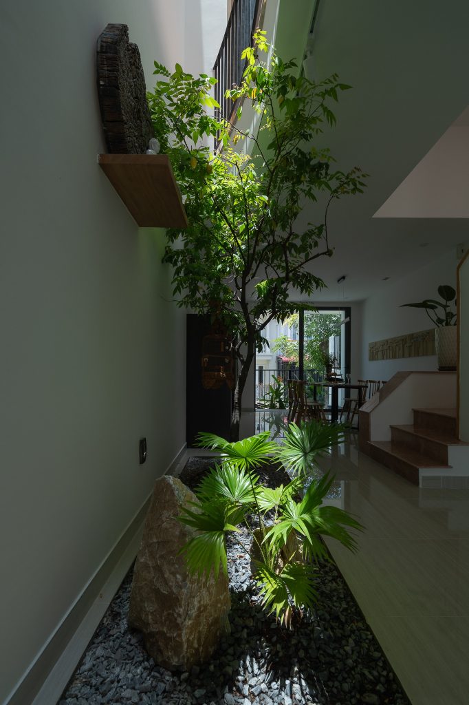 nha ba tang ngoi do co hai mat tien dep lung linh4