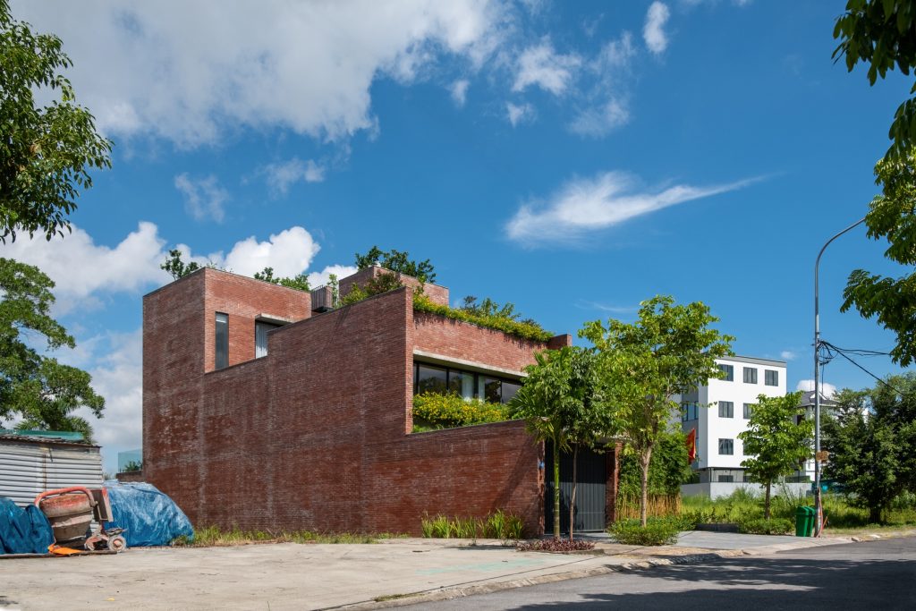 su hoa quyen giua thien nhien va kien truc tu gach do