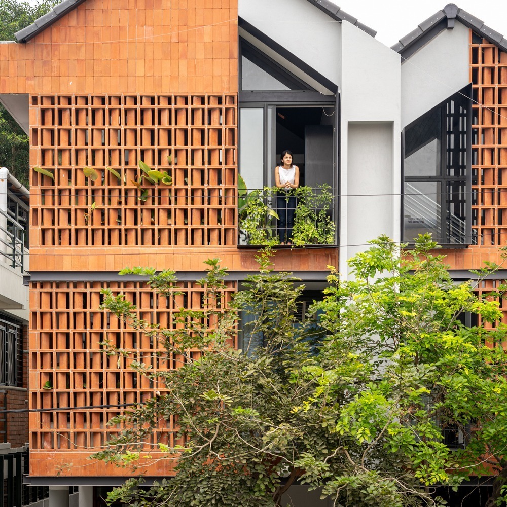 su tach biet khong gian cho hai the he khac nhau trong ngoi nha 220 m²2