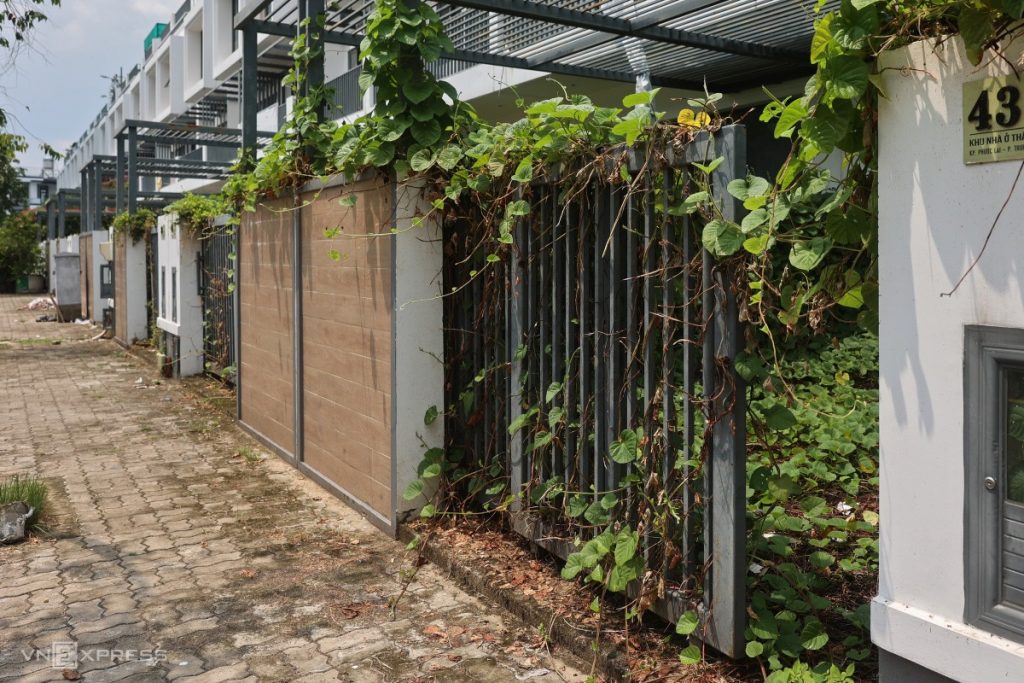 tp hcm nhieu biet thu nha pho bo hoang4